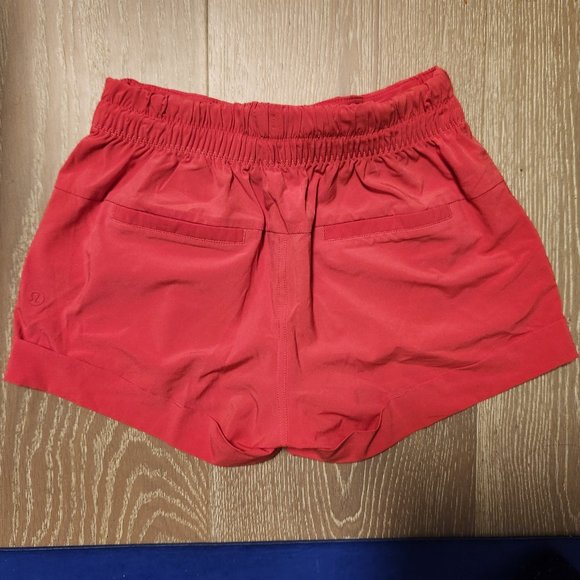 Lululemon Spring Break Away Short - Picture 3 of 6